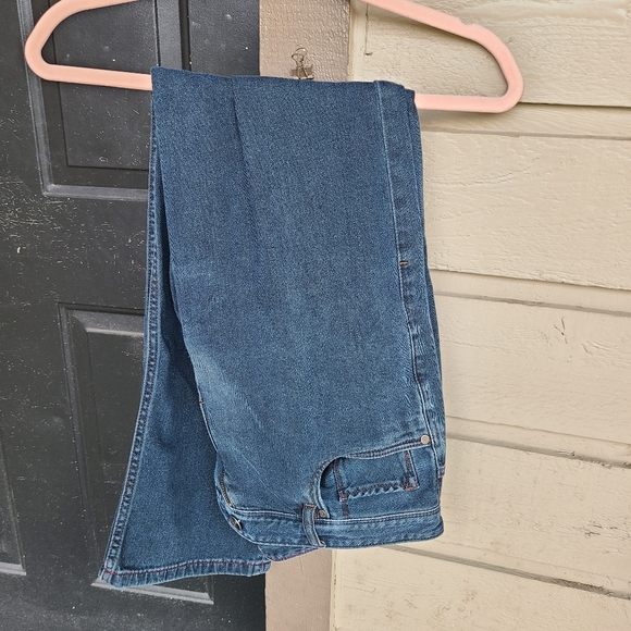 Tommy Bahama - Men's Jeans - Picture 9 of 9